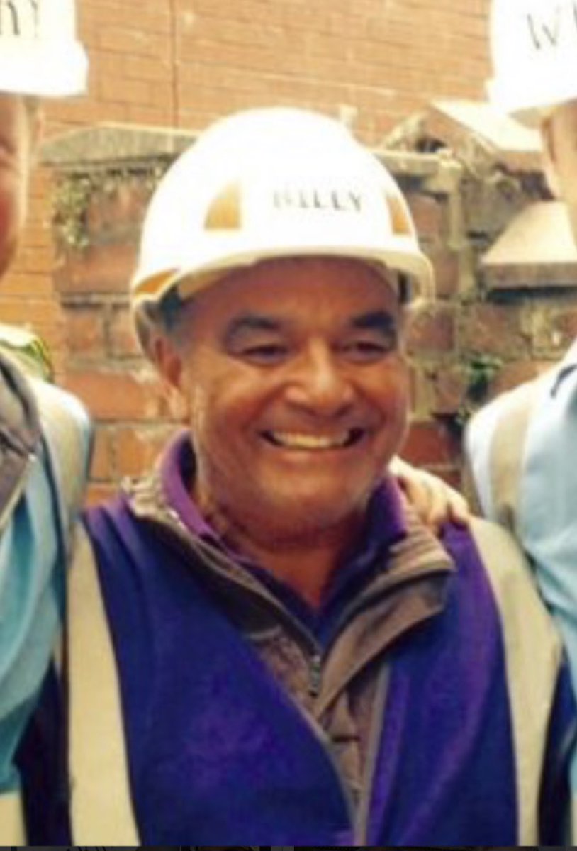 Matthew41326831's tweet photo. Scenes when this chief rocks up to camp to help Nick build a 6 bed room gaff in the middle of the jungle #ImACeleb https://t.co/toe8SUyBVA