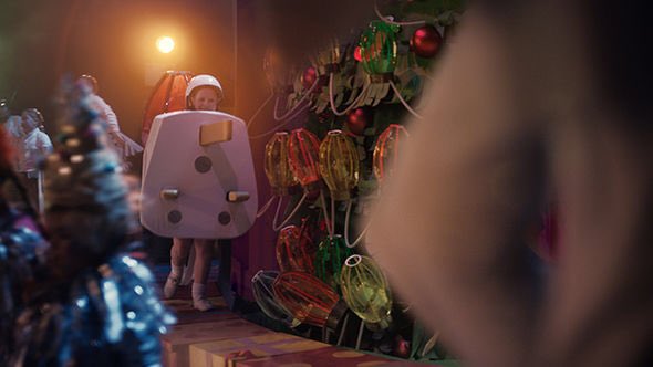 Sam_ZPDigital's tweet photo. @sainsburys + @WiedenKennedy - thank you for bringing us the plug in this years #ChristmasAdvert ! https://t.co/zMuGNa2DGK