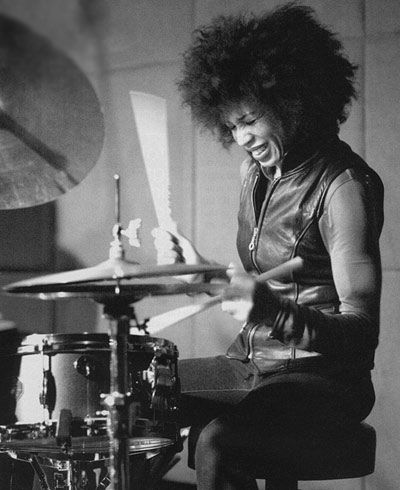 Happy Birthday to one of my favorite musicians in the WORLD. THE herself, Cindy Blackman Santana!!! 