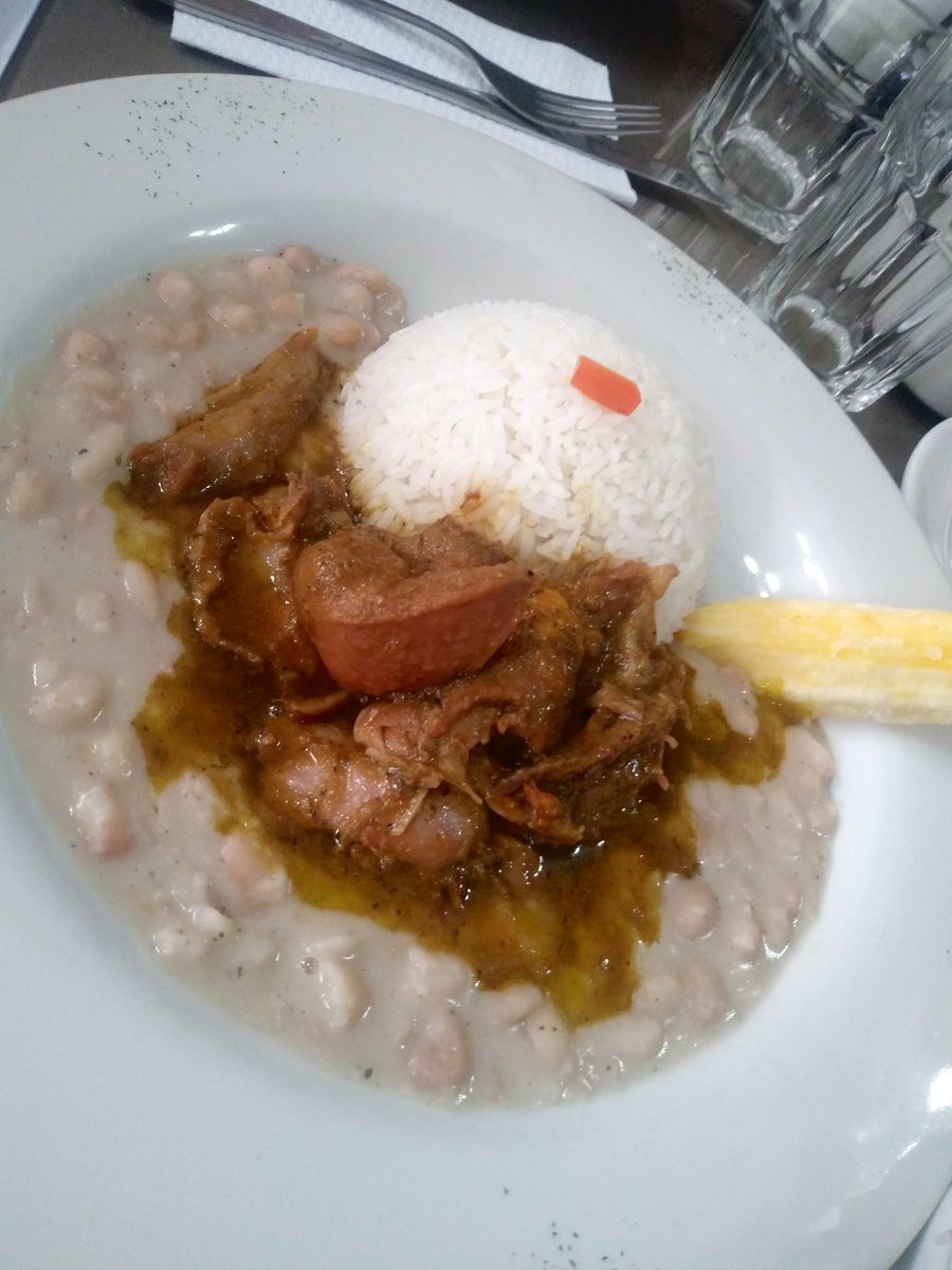 ElPoint2018's tweet photo. Lo más rico de comida norteña, pescado y mariscos en un solo lugar.
Un exquisito platillo de frejoles con seco de cabrito #AceptaLoNuevo https://t.co/iNl4K68My0