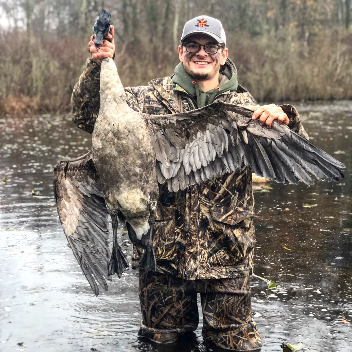 nimicreek's tweet photo. I love big honkers and I cannot lie. #hunt #trap #fish #nimicreek #duckhunting #ducksunlimited #divingducks #swampthing #swampassassin #like #like4like #follow4follow #followforfollow #likeforlike #outdoors #outdoor #outdoorsmen #nimicreek #duckhunt #duckhunter https://t.co/vL0UKijLz2