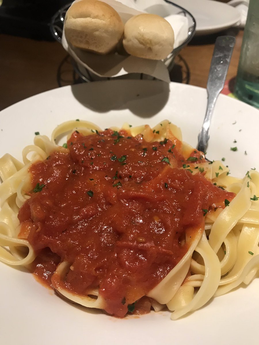 OgPasta's tweet photo. My neverending pastapass just ended 😞 Thanks @olivegarden for a great #8weeks 😋🍝🥗🥖❤️ #olivegarden #pastapass #justended https://t.co/MShtaFb3UR