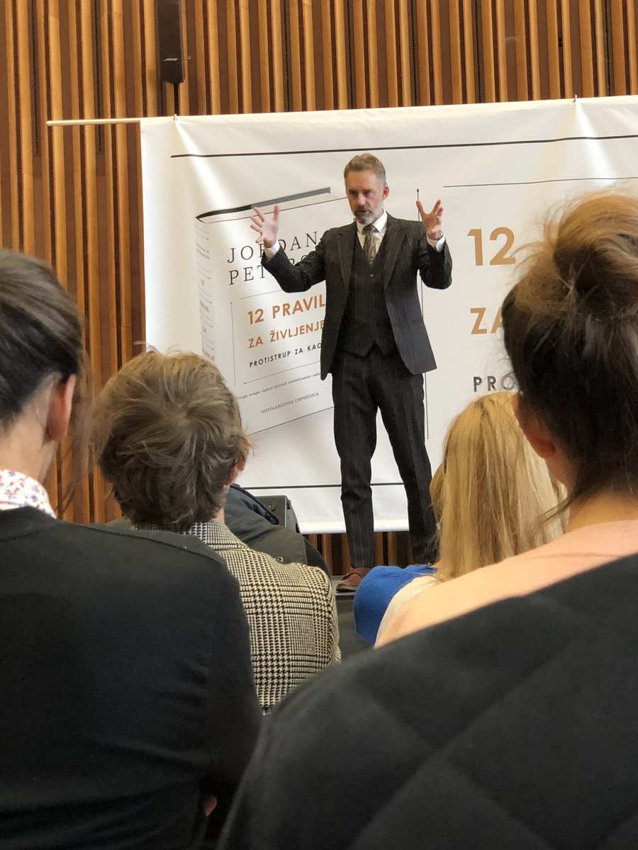 FranciPecnik's tweet photo. Potrditev in utrditev. Hvala @jordanbpeterson & @druzinadoo ! #smisel #odgovornost #resnica https://t.co/rJO5YjNwLV
