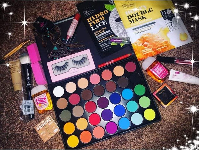 🔥🔥🔥GIVEAWAY TIME🔥🔥🔥 💕🖤💕🖤💕🖤💕🖤💕🖤💕 Go to this page on Instagram 👉 https://t.co/dm2gjaE85m 👈comment "frugal_bunny<a href="/tag/love"class="tags"><span>#love</span></a><a href="/tag/giveaway"class="tags"><span>#giveaway</span></a><a href="/tag/makeup"class="tags"><span>#makeup</span></a><a href="/tag/free"class="tags"><span>#free</span></a><a href="/tag/instagram"class="tags"><span>#instagram</span></a>