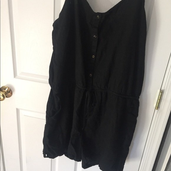 So good I had to share! Check out all the items I'm loving on @Poshmarkapp #poshmark #fashion #style<a href="/tag/fashion"class="tags"><span>#fashion</span></a><a href="/tag/shopmycloset"class="tags"><span>#shopmycloset</span></a><a href="/tag/style"class="tags"><span>#style</span></a><a href="/tag/oldnavy"class="tags"><span>#oldnavy</span></a><a href="/tag/poshmark"class="tags"><span>#poshmark</span></a>