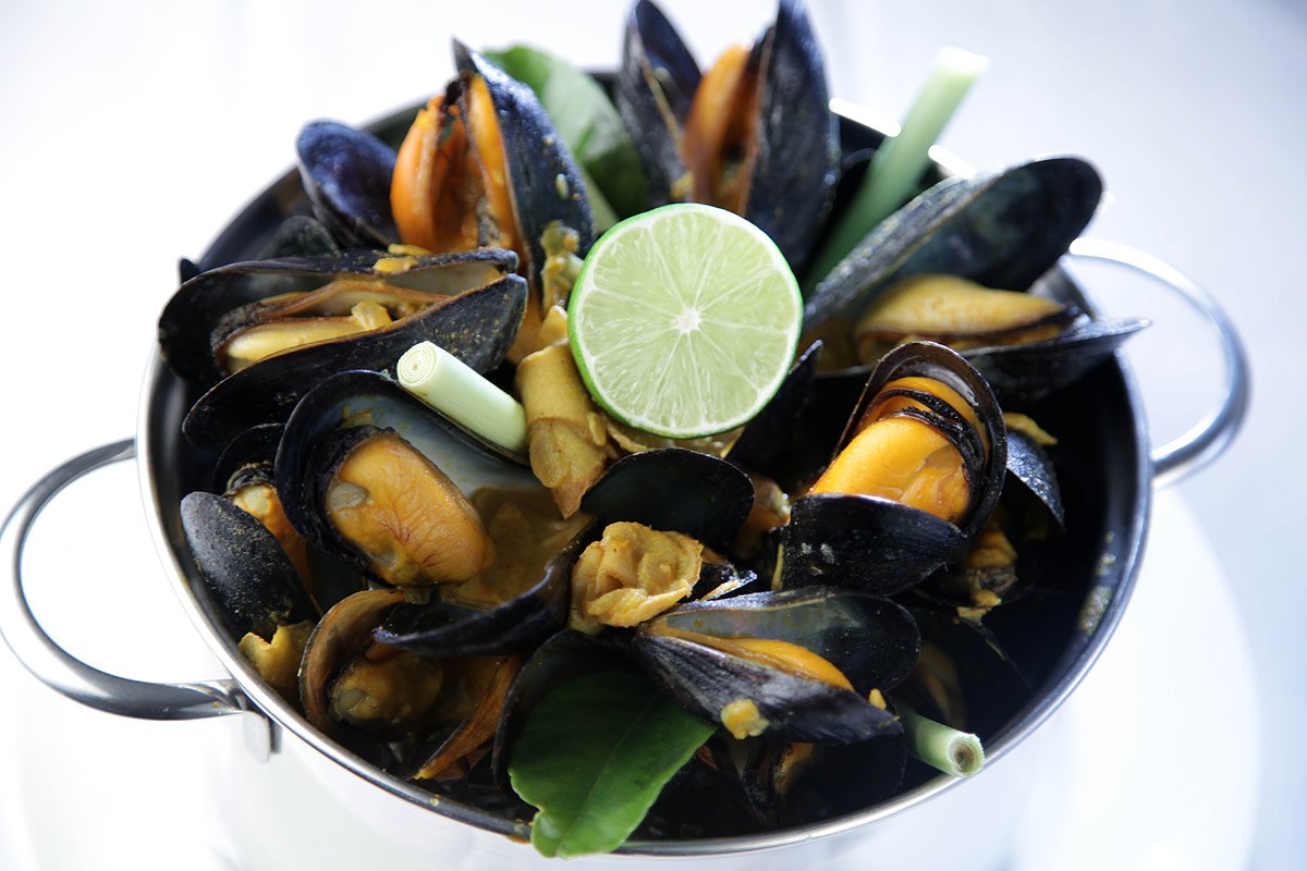 flexmussels's tweet photo. Whether you walk, skip, hop, run, swim or cartwheel these mussels will be waiting for you. https://t.co/fEYnjqnXy6