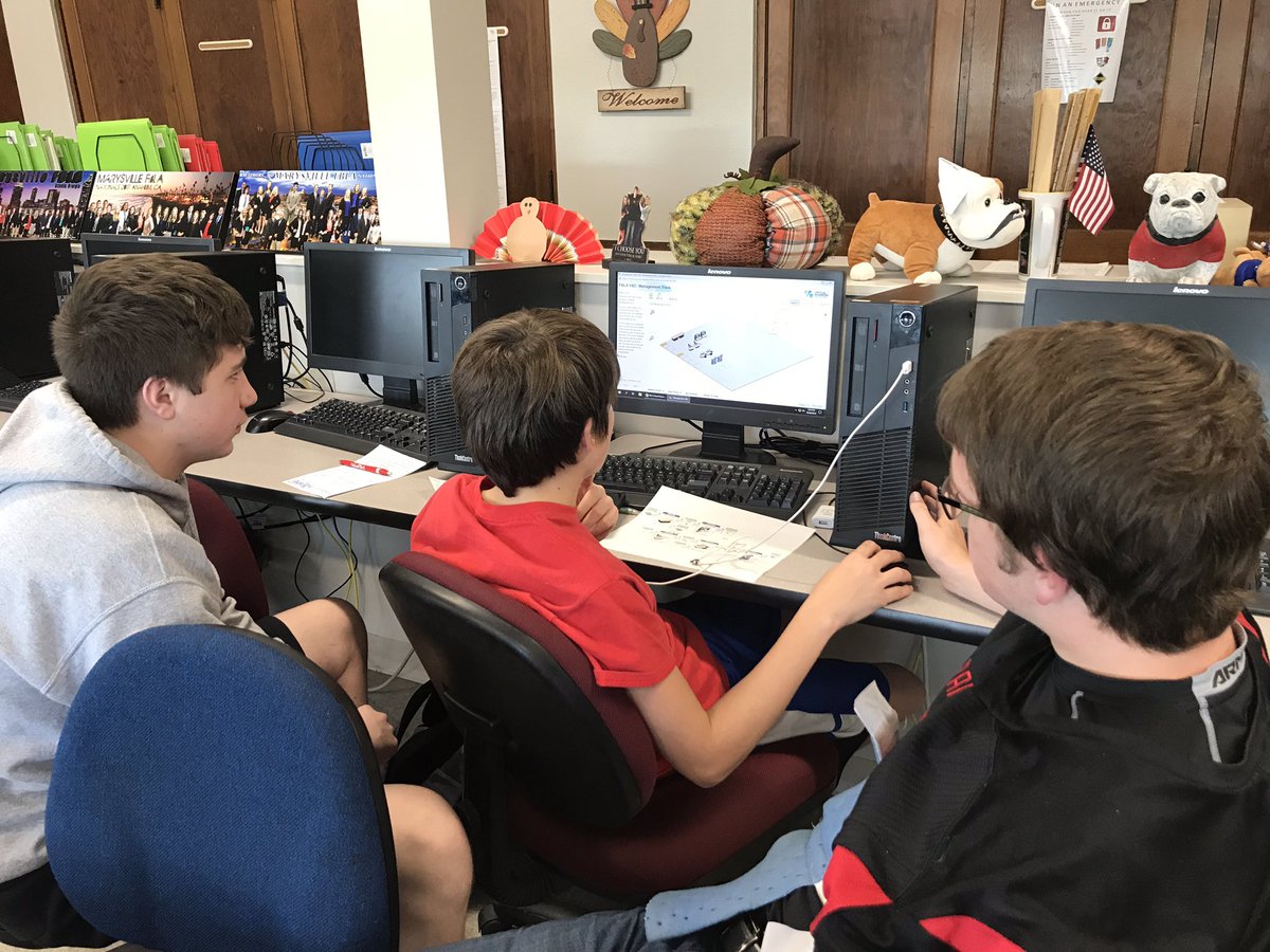 marysvillefbla's tweet photo. Announcing final rankings of our “Business Bulldogs”in the Virtual Business Mgmt national competition!Sam Jespersen,Kai Barton, and Ross Latta have been managing a virtual jeans manufacturing plant.Out of 187 teams nation-wide, they placed 38th!They placed 1st in the state of KS! https://t.co/OHFCXe8s9p