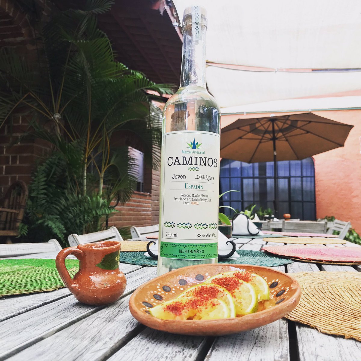 caminos_mezcal's tweet photo. Seguimos caminando en Tlayacapan, llegamos al hotel restaurante “La Renacuaja” ; un lugar perfecto para descansar y comer los fines de semana #EligeTuDestino #MezcalCaminos #MezcalesDeMéxico #ViveMorelos #PueblosMágicos https://t.co/dpG1d3kC6f