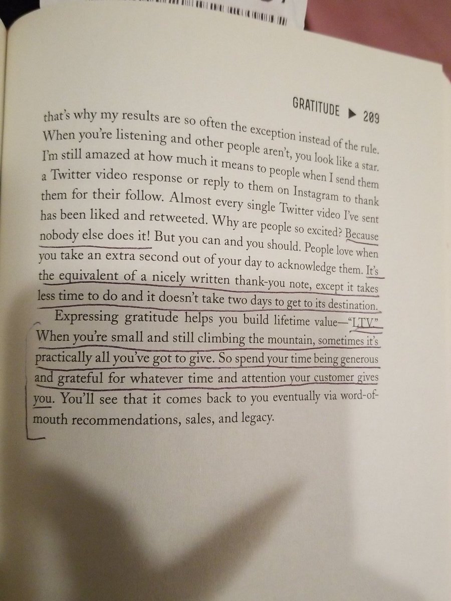 PoshNotions's tweet photo. @garyvee Had to post this here, b.c. the timing couldn't have been any better. Reading #askgaryvee during my rest time today. #gratitudealwayswins 

#passthepositivity #crushingitmyway https://t.co/eE63nXJ89Q