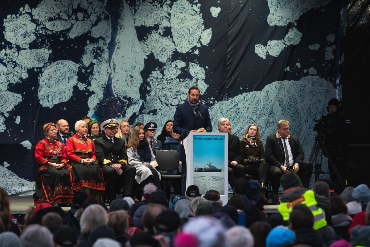Historic event for @NorskPolar with partners @UiTromso and @Havforskningen. The christening of RV Kronprins Haakon in #Tromsø.
Godmother 14yrs old, Princess Ingrid Alexandra. Congratulations and thank you for a great day! #Arctic #Polar #events #FFKronprinsHaakon
