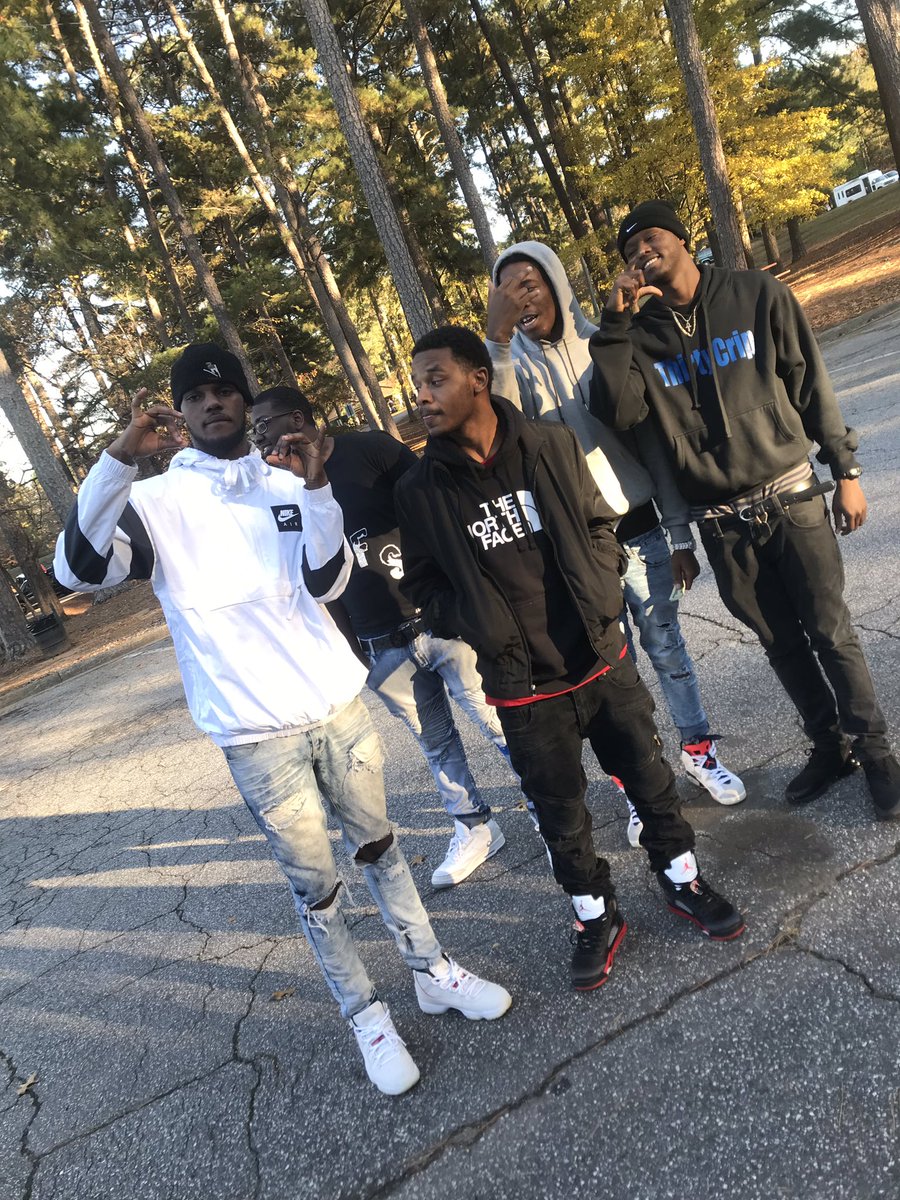 donbinladen's tweet photo. LongLiveMike fa the rest of my days Happy Cday Lubro You 18 Now #LLM4E π https://t.co/3x8itY6qRg