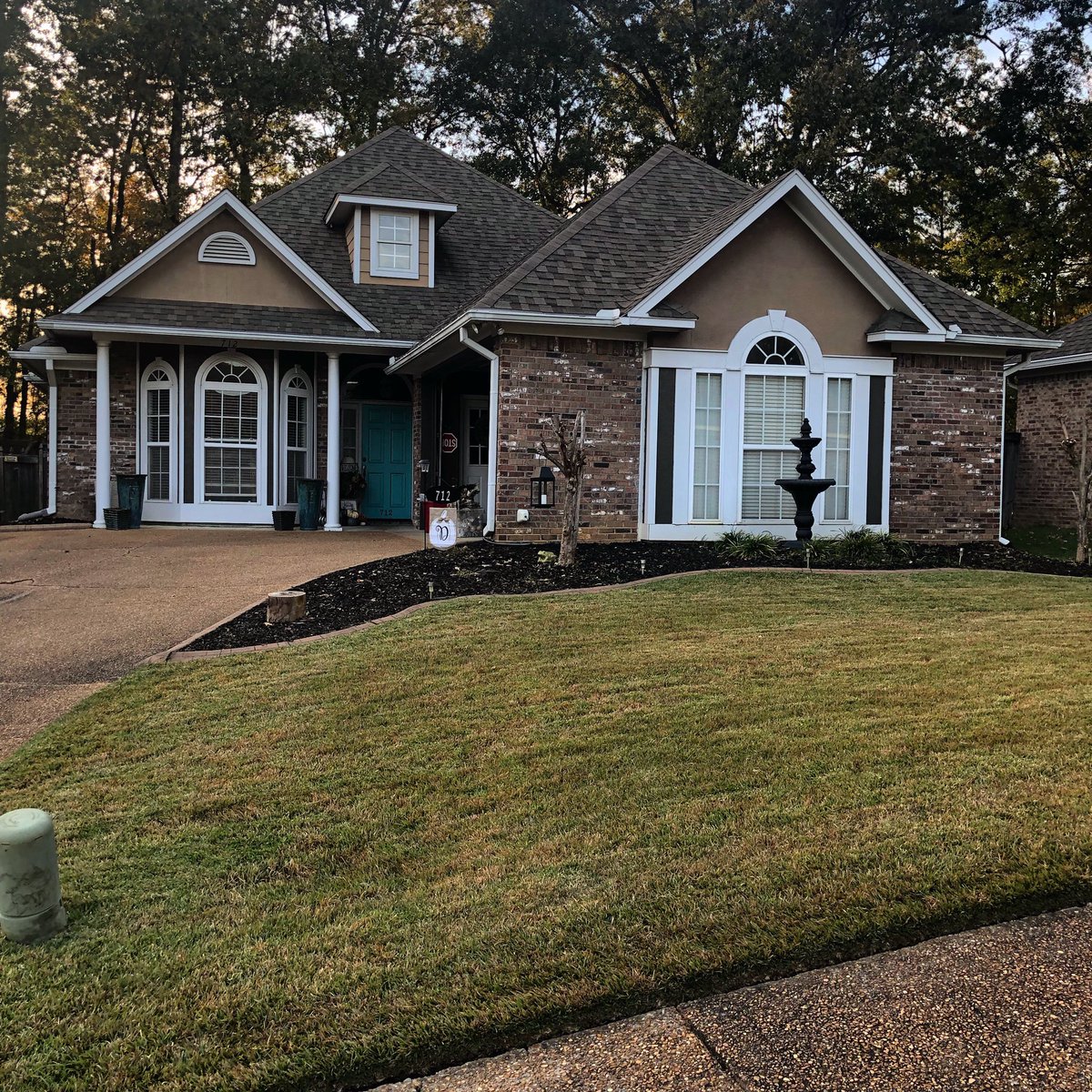 johnrdolan4's tweet photo. Calm before the storm of “Griswolding” my house with all of the Christmas lights. Somebody call Port Gibson and tell them to get another reactor ready to go online. LOL! #allthechristmaslights #griswoldchristmas #notreallyready #bahhumbug https://t.co/zxEFzwvP68
