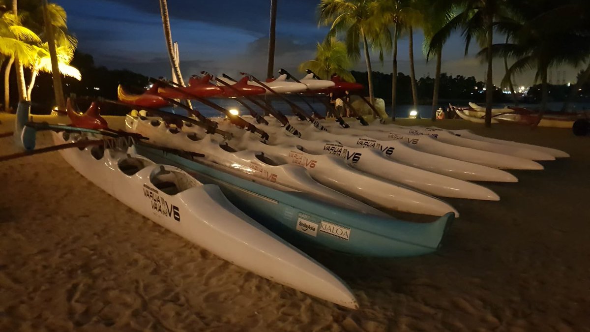 SingPaddleClub's tweet photo. Thanks to all paddlers, pros &amp; VIPs (@OscarChalupsky @for_bridgitte @HiriaRolleston, Tupuria King, Uncle Kimokeo), and our sponsors (@Sentosa_Island Brandforce, XS Asia @CocaCola @KonaBrewingCo @lumenlabsg @dbsbank Azur, @nelokayaks @PUMA for making #SingaporeOceanCup a success! https://t.co/RzFwpSTxsx