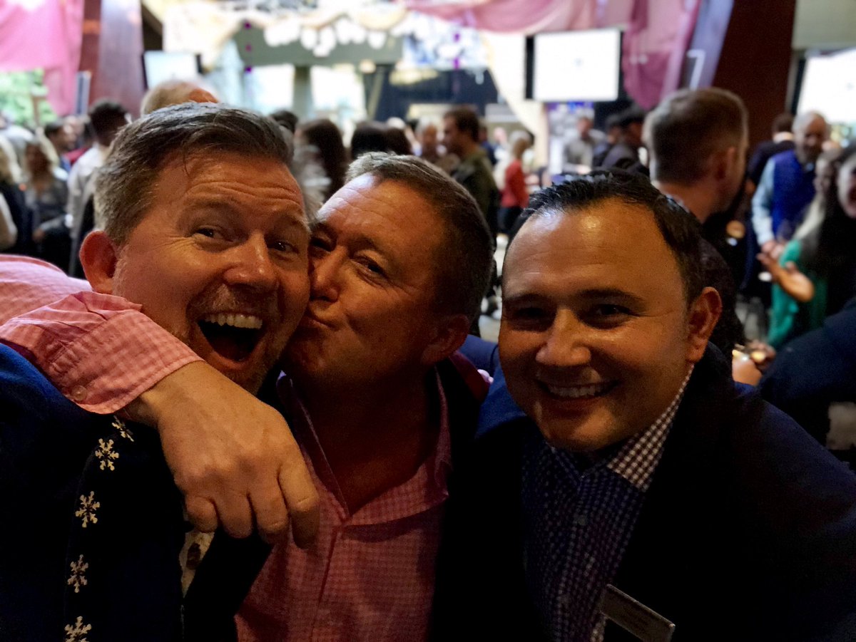 GAYWhistler's tweet photo. #shuckYEAH it’s the @TheBearfoot World Oyster invitational #cornucopia2018 w/ @jonmonty as emcee; defending champ #ChefJasonNagy and the #gaynamicduo tasting the #caesarSunday + Oysters #sawmillbay yum 😋 https://t.co/ozsUTs0frm