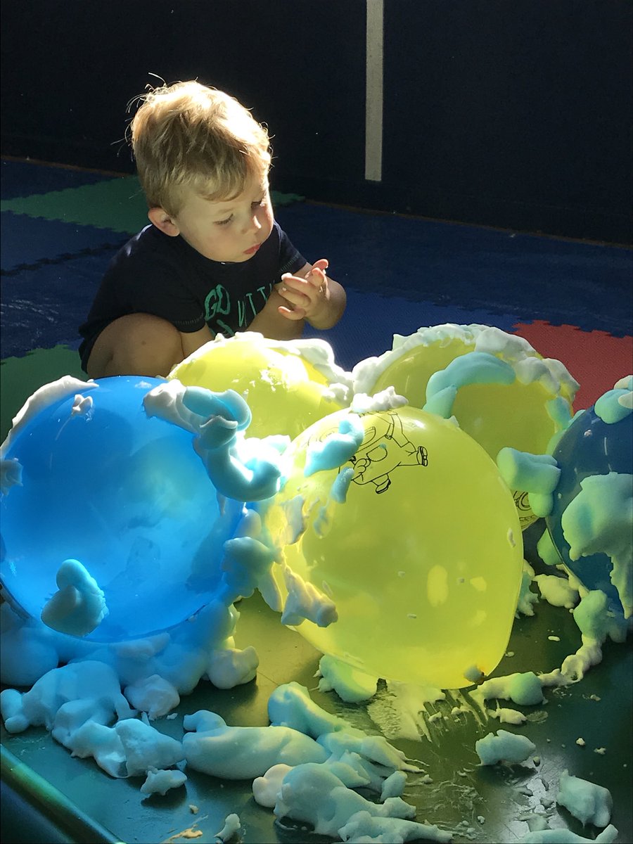 Tuesday will be our last messy play session before Christmas 🎄 as we will be concentrating on all of our Xmas parties😊 and home visits!! 🎁Book now for Tuesday! 11.45 woodingdean scout hut. for those of you that can’t make it we look forward to seeing you in the new year! 💕💙