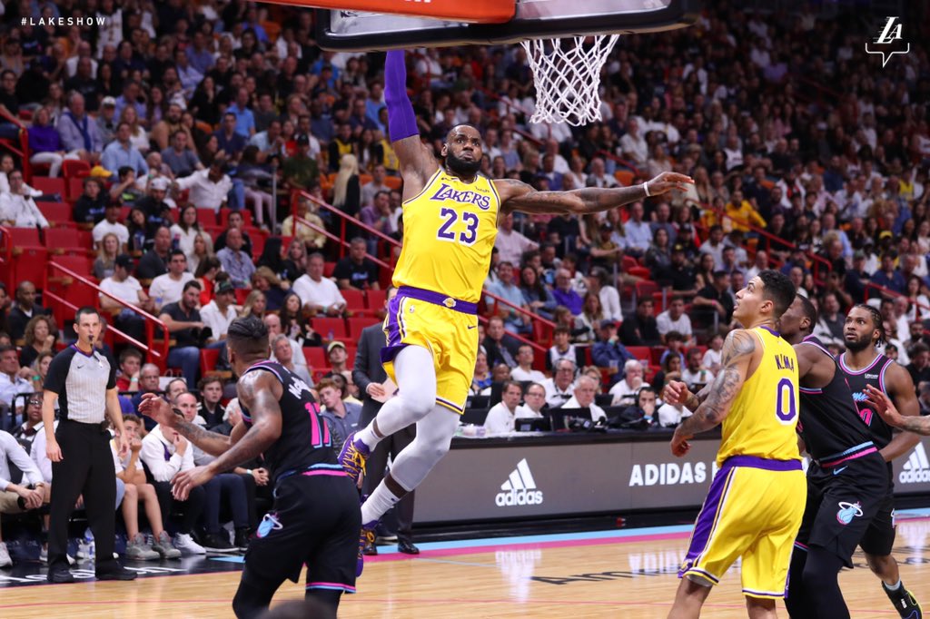 LeBron, durante el partido.