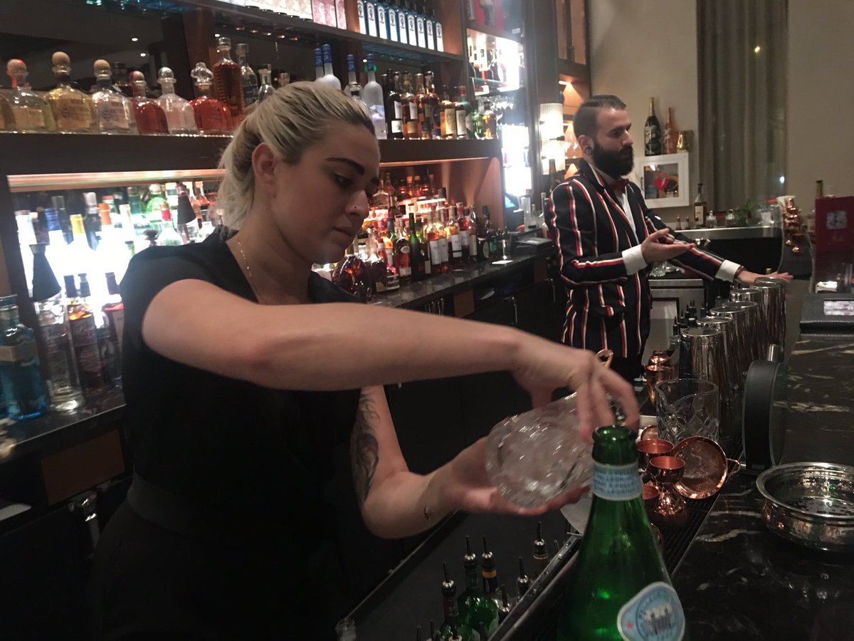 <a href="/FiolaMiami/">Fiola Miami</a> new edition to upscale #ItalianCuisine #foodwine #scene in the #MagicCity #topchef great #mixologist focus on #ItalianWines, #freshpasta #Freshseafood #Steaks #chops nice bar scene for #HappyHour 4-7pm!