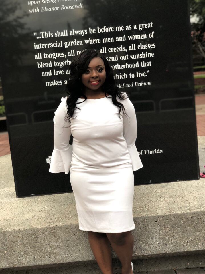 __safiyyah's tweet image. Woman of SUBSTANCE 💛🖤  #Sistuhs #iZoom