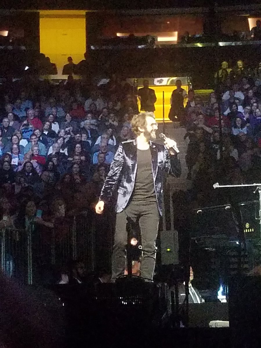smulqueen's tweet photo. Awesome concert at MSG with @joshgroban. A great shot out to Arts Educators and the work they do. You are such an inspiration to many. Amazing work with your @FYLFoundation. Keep up the amazing work! Keep inspiring the world. https://t.co/RmKGg49qmg