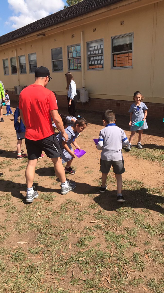 Thanks <a href="/davidwarner31/">David Warner</a> for dropping by Fairvale Public School! Plenty of fun sharing some Woolworths Cricket Blast skills, and answering fantastic questions about the life of a professional athlete 🏏 <a href="/CricketNSW/">Cricket NSW</a>