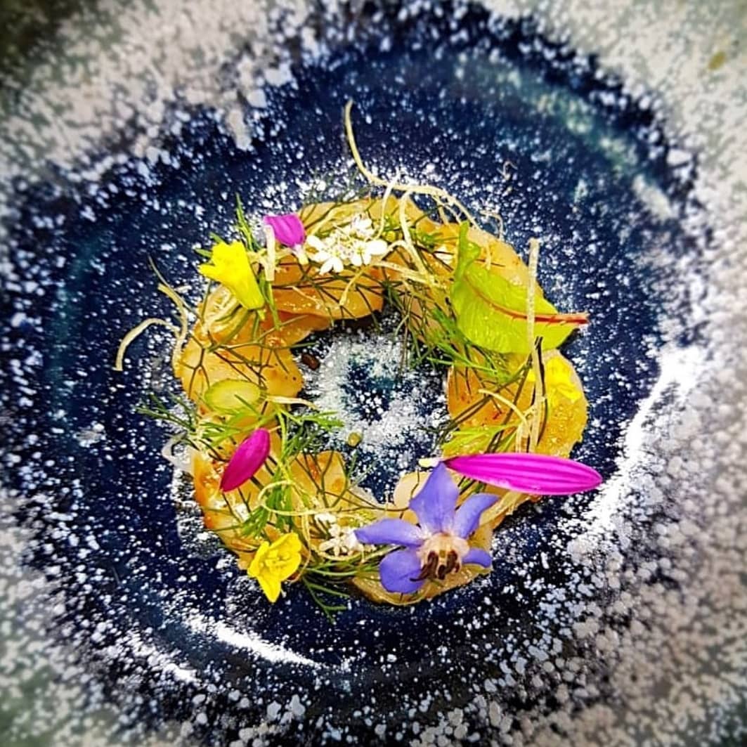 Claire_ChefMX's tweet photo. Abra querido hacer algo así @RomarioChefMx a mi si me gustó Romario #TEAMOOOOBYEEE ❤️❤��❤️ #masterchefmx #MasterChefMexico https://t.co/ONWc2QU2AH