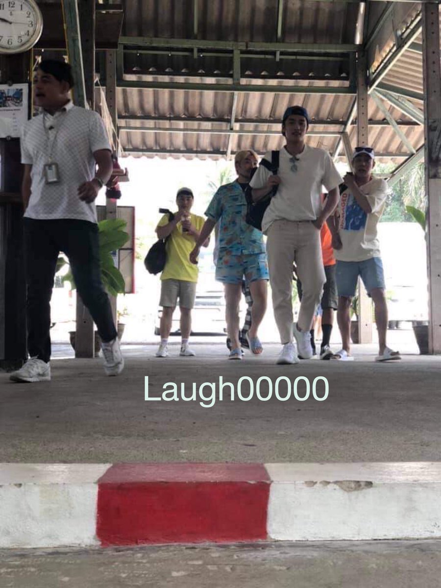 Laugh00000's tweet photo. แกรรรชั้นจะตาลแล้วววมิโนมาหาถึงที่เหมือนตายแล้วเกิดใหม่เลยทำใรไม่ถูกตัวชาไปหมดเลยชัดมากมิโนหล่อมากมิหามามาถ่ายรายการที่ชั้นอยู่โอ้ยยยยยย 
#MINO #WINNER #WelcomeMINOtoThailand https://t.co/d0wBLUoRSa