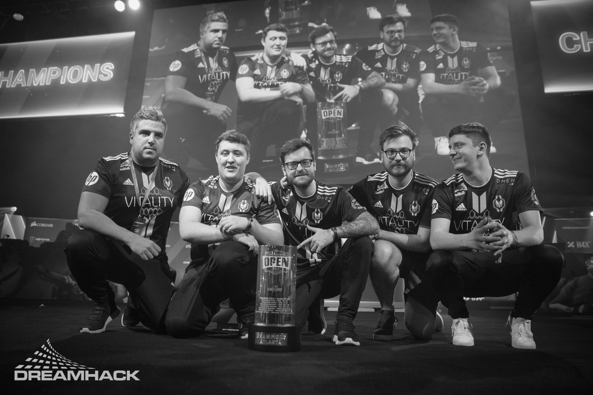 ESLImpact's tweet photo. Your #DHOpen Atlanta Champions @TeamVitality 🏆

Congrats to @NBK @Vitality_apEX  @Happy1 @RpKTANKK @zywoo_csgo https://t.co/fRTMfB0C4b
