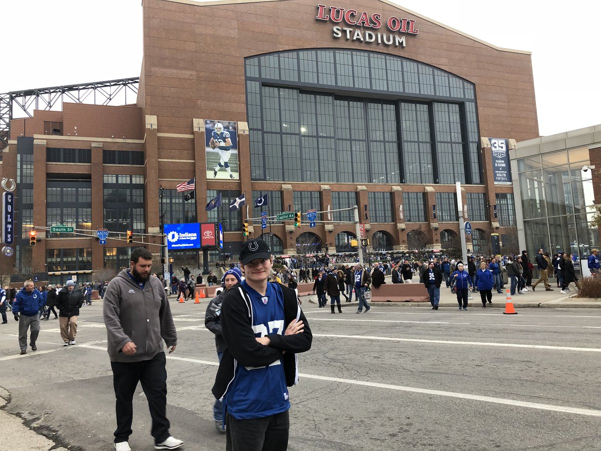 MultiThunder's tweet photo. Had such an amazing time at the first #Colts game I’ve ever actually gone to. Was blown away by how well the team did. I’ve never been more happy with this team during the Luck era!  Excited for the future of this team! #FirstColtsGame https://t.co/VG21FM1BU5
