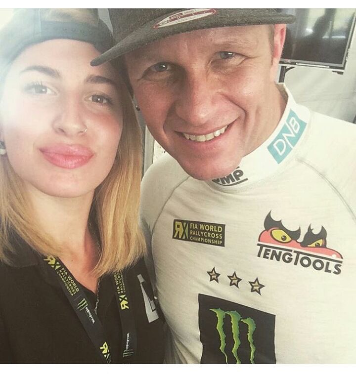 Happy Birthday ! Enjoy it   (In Argentina is still Nov 18th) 