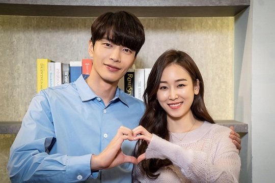 icemaiden21_'s tweet image. Tapos na ang #Terius.
Matatapos na din #TheBeautyInside this week.
Malapit na din matapos #WhereStarsLand.
Happy ending naman sana please 😭😭😭🙏🙏🙏