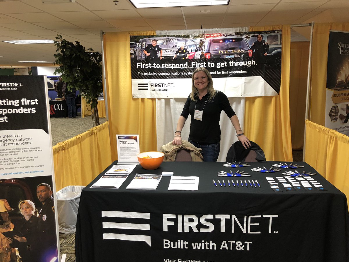 Darleah's tweet image. Spreading the word to our Missouri county officials Sunday night at the MAC conference. #MightyMO #KAMO #MoKanDo. #FirstNet-Those who have it love it and those who don’t have it need it! @FirstNet @Don_VanHise @jc1087 @ShadfarShawn @CynthiaTimmerm3 @alysonwoodard @fjdevereux
