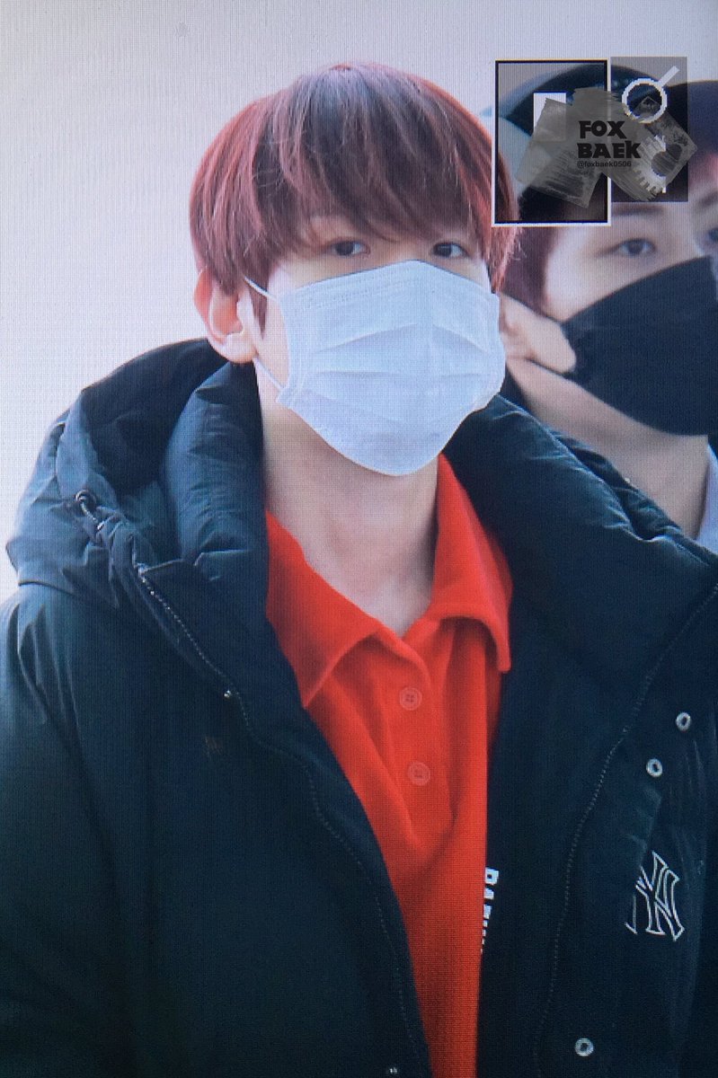 FoxBaek0506's tweet photo. 181119 인공출국 #백현 #BAEKHYUN 너무 귀여워ㅠㅠㅠㅠ https://t.co/oicnZaOy5K