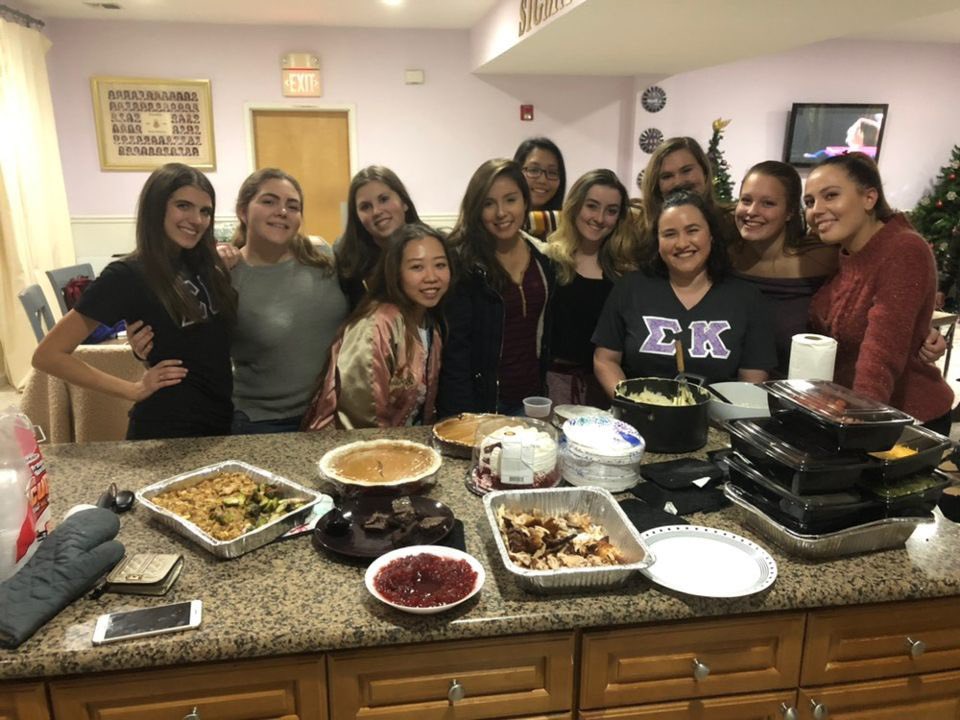 Thank you <a href="/SigmaKappaRU/">Sigma Kappa Rutgers</a> for letting us join in on their Friendsgiving Festivities! Have a Wonderful Thanksgiving! 💜