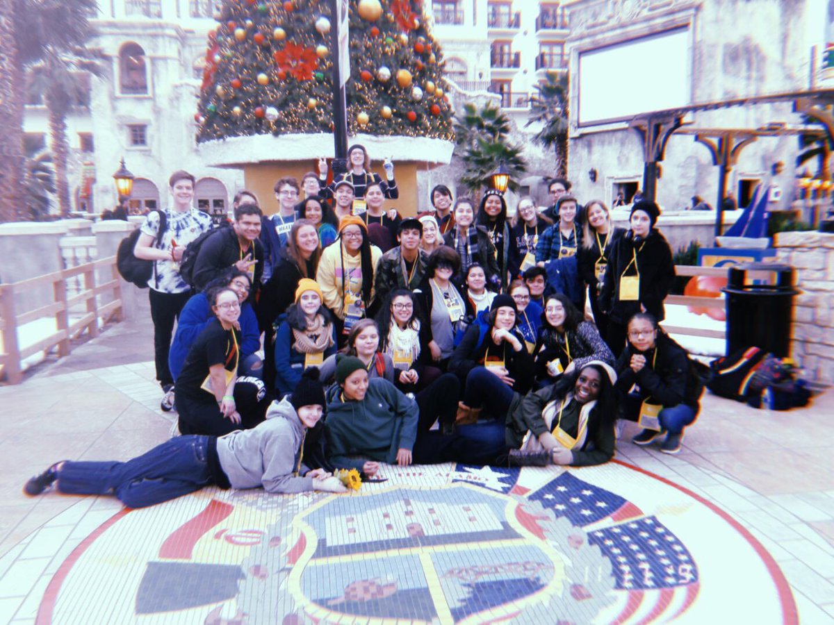 Brennan_Theatre's tweet photo. Thespian festival 2018 is a wrap! #TTSF18 https://t.co/4MElCYRoyt