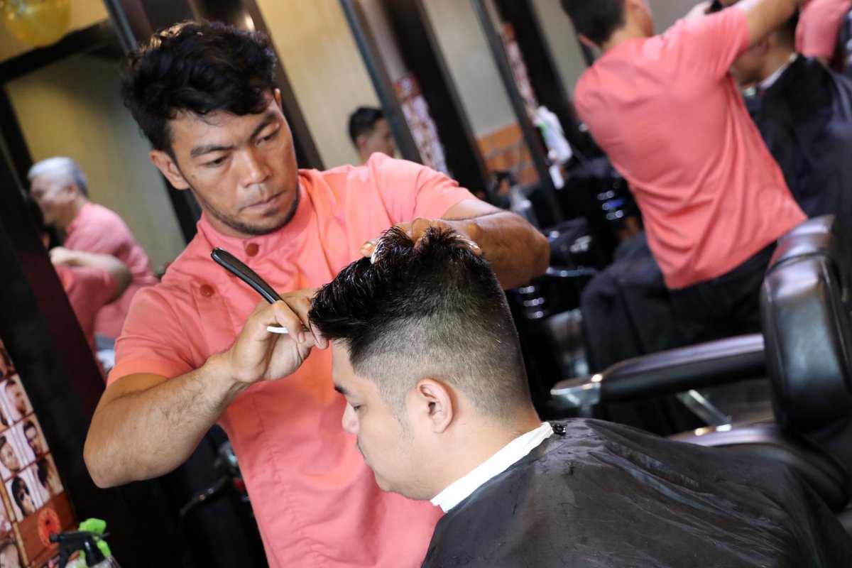 choibarbers's tweet photo. CHOI's 1st Year Anniversary Celebration 🎉🎊💈
• 
November 14, 2018
•
We would like to thank everyone who have been with us in our journey and have made our first year special! #thankyou #firstyearanniversary #CHOI #Ultimate #CHOIMan #Barbers #Barbershop #DavaoBarbers #haircut https://t.co/mjTzHpTbQV