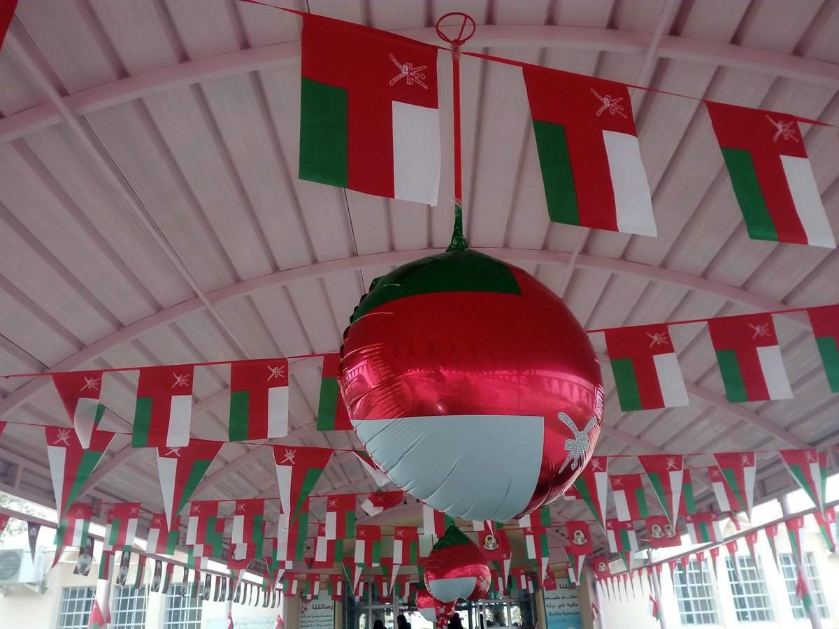 @SmuscatHe #اليوم_الوطني_العماني_48

18_نوفمبر،،':`قصة يحكيها الزمن🇴🇲♥داام`عزك يا وطن🇴🇲 ودام قائدها المفدى♥😘