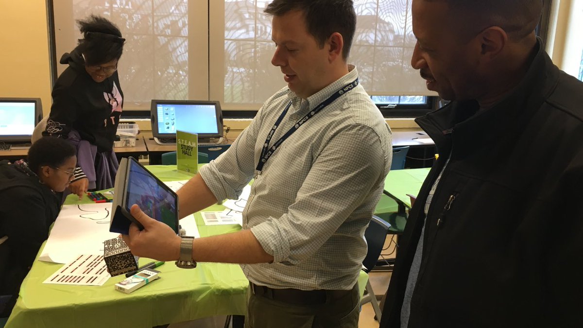 mrstrangio1's tweet photo. Big Up to @Buffalo_Schools PS 50 Librarian Mr. Geyer for running a great @STEAMStudyHall #steamstudyhall session at Saturday Academy!! @zSpace @Ozobot #strongcommunityschools #northpark #edtech https://t.co/eK5gghwRt4