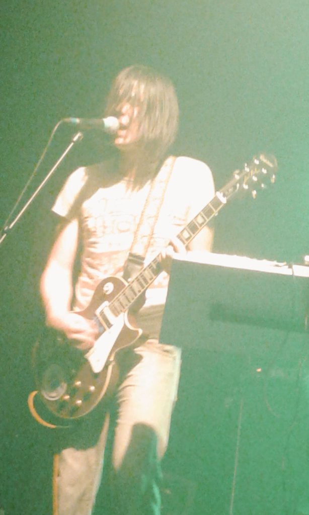 midnightcapt's tweet image. 29th concert of 2018 @Magasin4 belgian #hiddentrails and german #samsarabluesexperiment . What a night filled with fuzz.