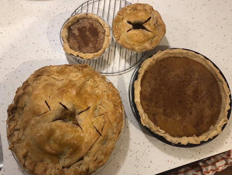 SwoopDawg01's tweet image. ‘Tis the season. #PumpkinPie #applepie #homemadecrust #realpumpkin #Thanksgiving