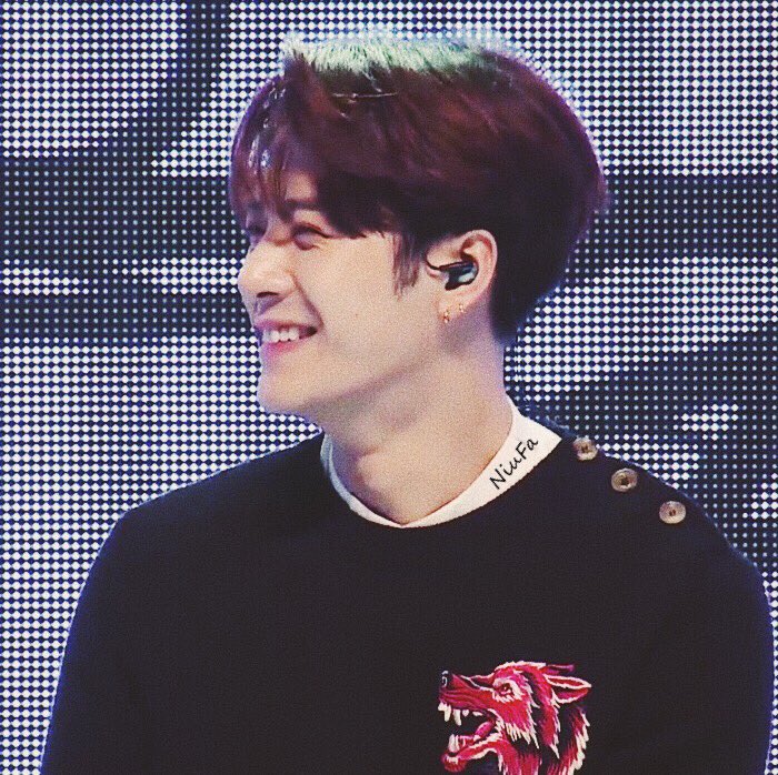 houniufa's tweet photo. I hope you can be happy forever.

#갓세븐⁠ ⁠#GOT7⁠ ⁠
#JacksonWang #王嘉尔 #잭슨 https://t.co/obVG5DYCkZ
