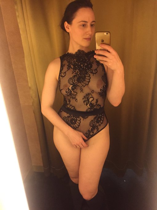 Well, this is a difficult decision, thoughts? https://t.co/pWcsMaejWv