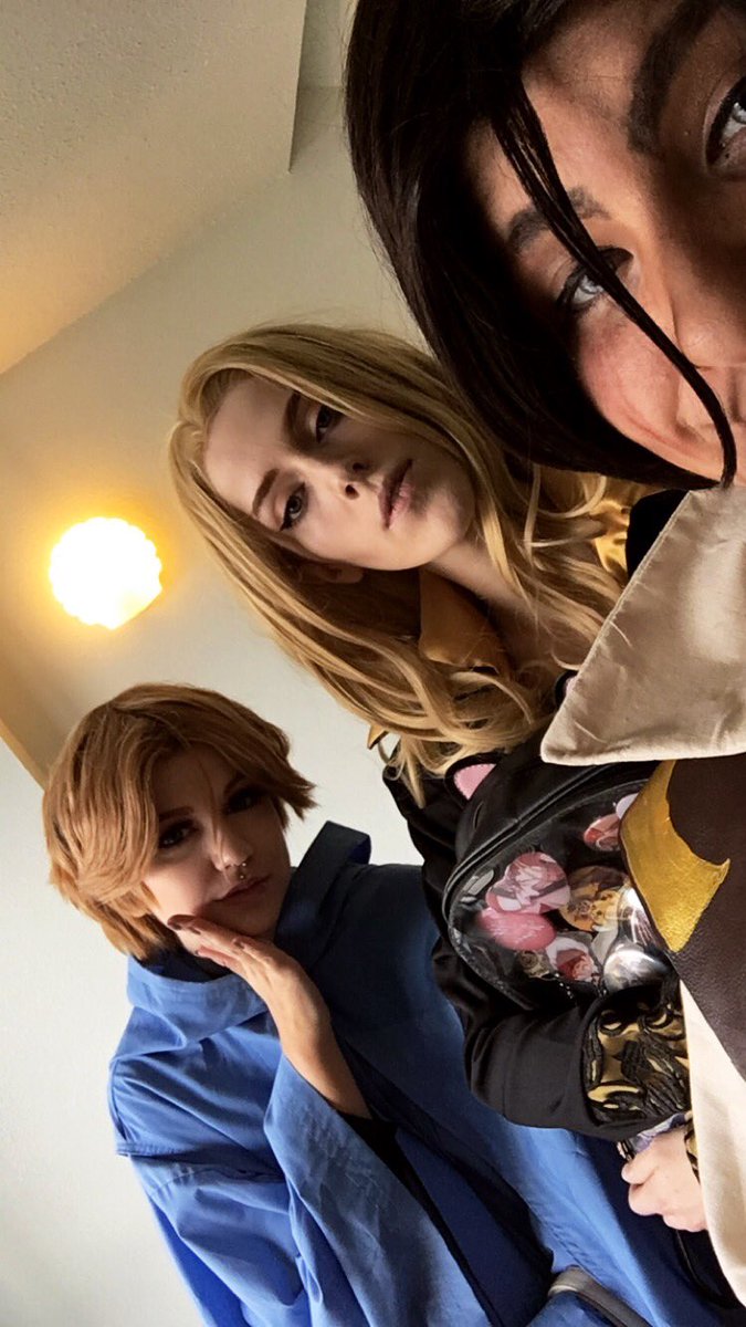 artemisarcturus's tweet image. my castlevania squad is my rock
alu: @epicoeni 
sypha: @corinnaaaa_ 
hector: @LaviMeh 
#daishocon