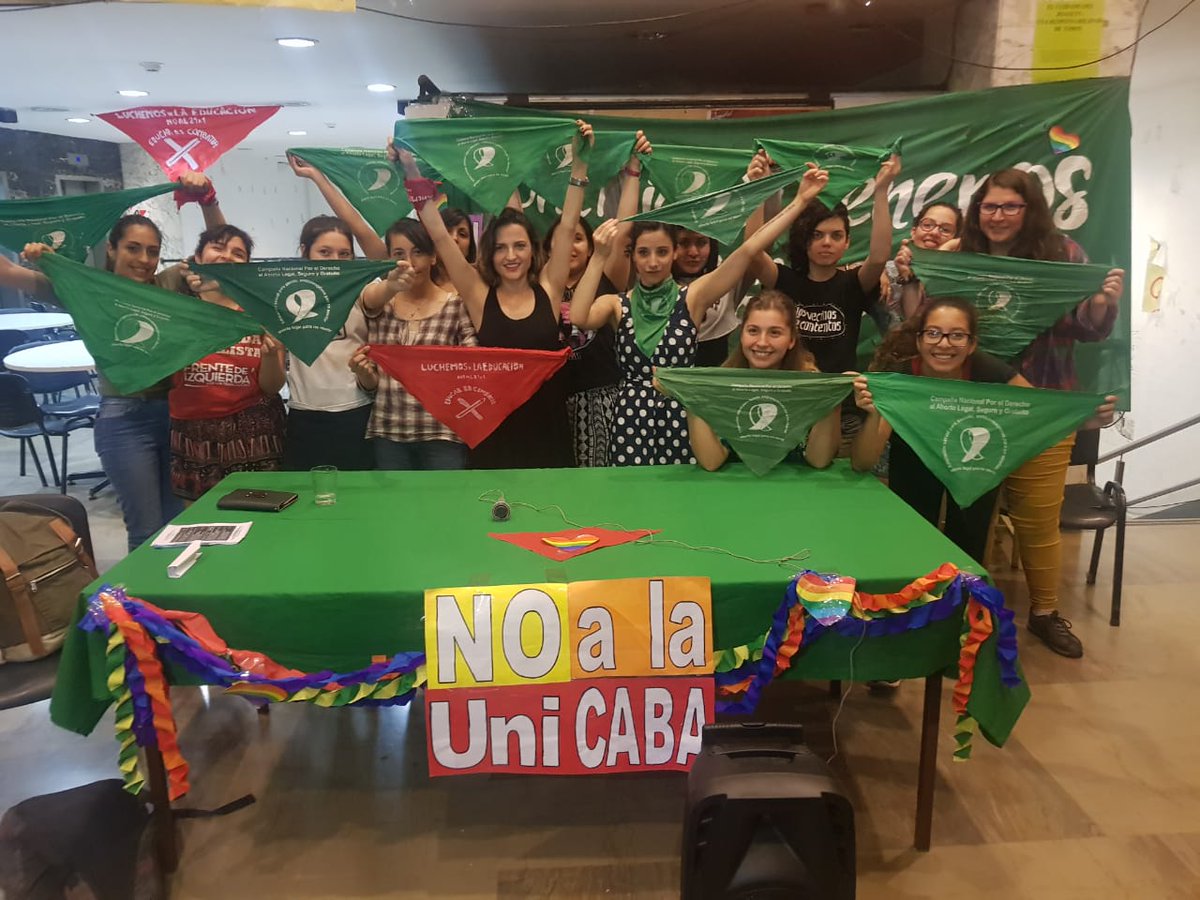 generojvg's tweet photo. 💚FOTOS DEL JUEVES ❤️🧡💛💚💙💜

#semanadelorgullo #marchadelorgullo #orgulloba #orgullo #prideweek #prideparade #prideba #pride https://t.co/cwXimulX7O