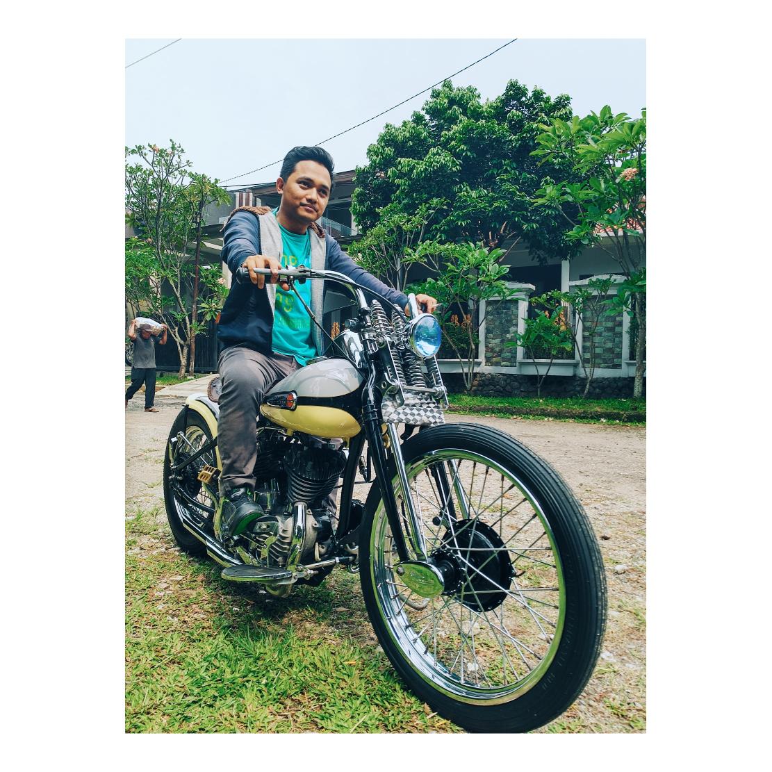 ebe_izal's tweet photo. kemana kita hari ini? #Bogor #ciomas #motorclassic https://t.co/w1snXLcJb8