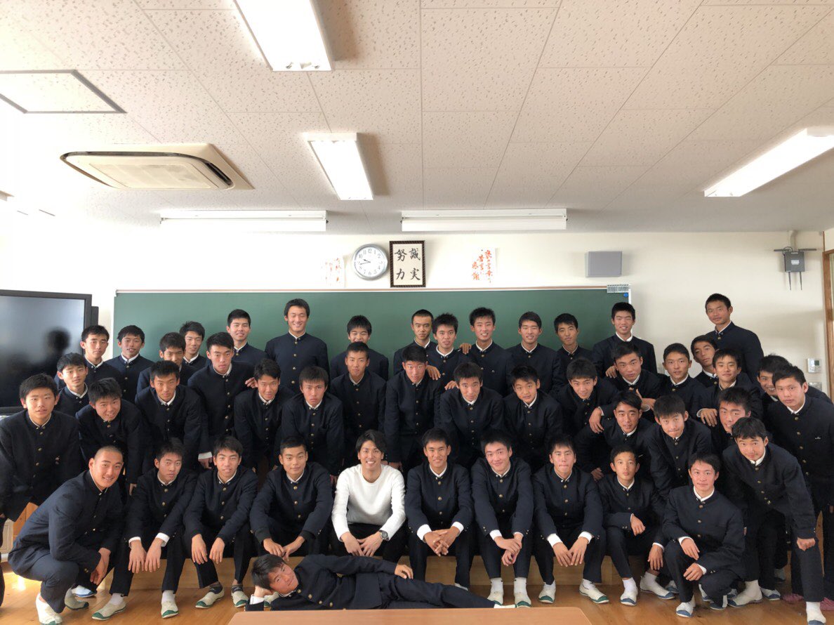 前山 幹 佐賀商業高校サッカーのサポートが始まりました 僕は佐賀東のobですが 佐賀商業も全力サポートです
