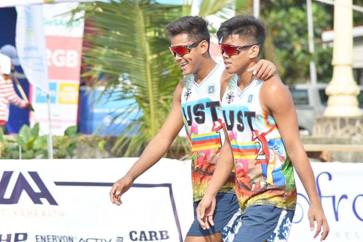 thelastwhistler's tweet photo. [#BVRonTourDumaguete] The reigning #Unigames2018 Men’s Beach Volleyball Champion @DimaculanganEj and @rancelvarga opened the tournament with a bang, scorched Team Bacolod in straight sets (21-12 , 28-26) #GoUSTe #USTMBVT | 📸 credit : @bvr_ph https://t.co/fuS3zV97mT