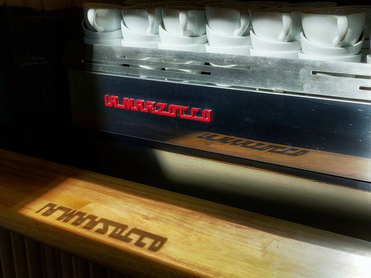 Melbourne, Victoria #Australia
Seeing <a href="/lamarzocco/">La Marzocco</a> everywhere.
<a href="/shortstopmelb/">Shortstop Melbourne</a>