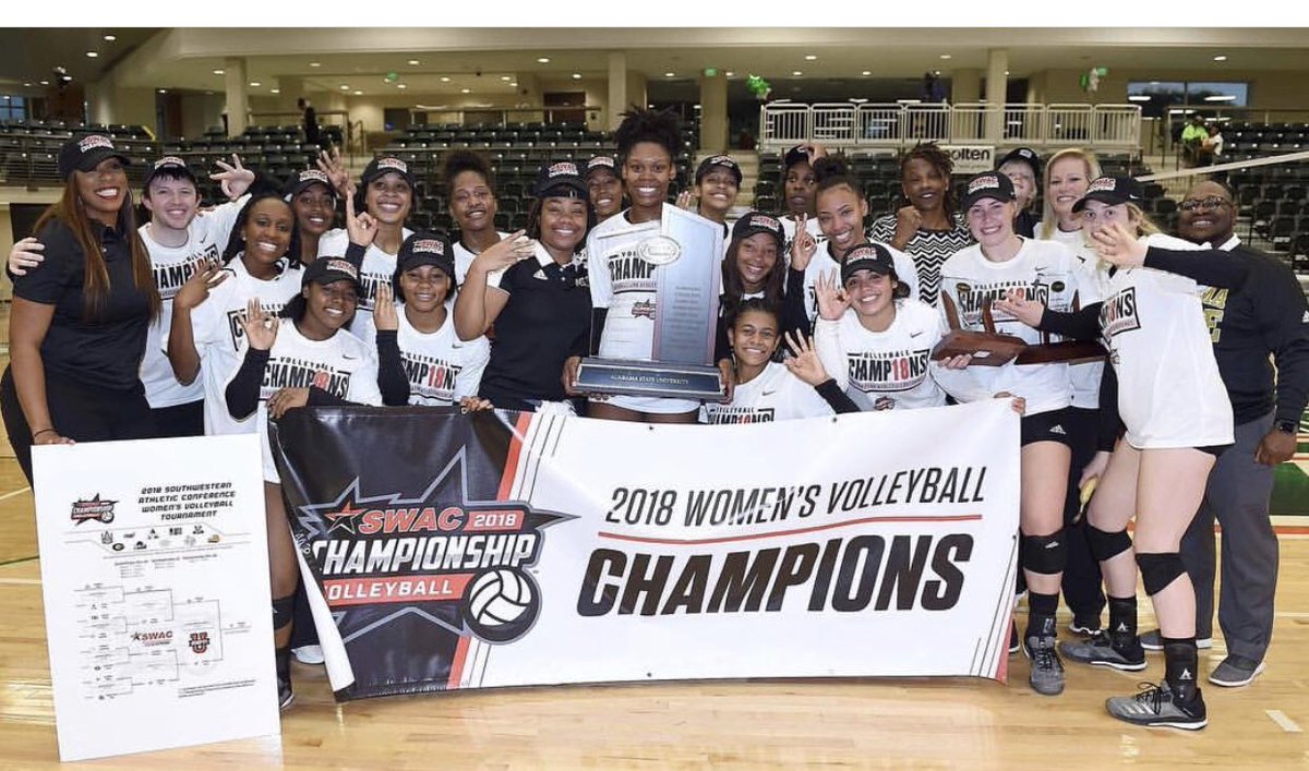 _streetteam67's tweet photo. We heard we have some new champions!!! Congratulations to the girls Volleyball team!! #myasu #SoManyRingsWeCantKeepCount #WeRunTheSwac #VolleyBall https://t.co/9N88J8rGIF