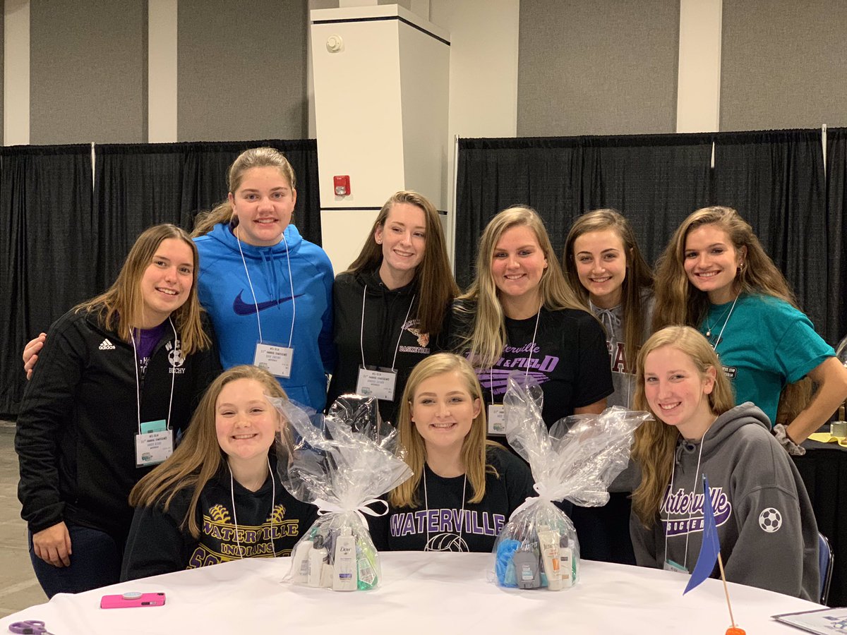 WatervilleStuCo's tweet photo. Day 1 of the @NYSCLSA conference in Niagara Falls has concluded! We listened to @heatherspeaker who shared a great message about resiliency and inspired us to believe that if we don’t have the skill, have the will. #leadershiproadtrip https://t.co/V5Avv9IxgR