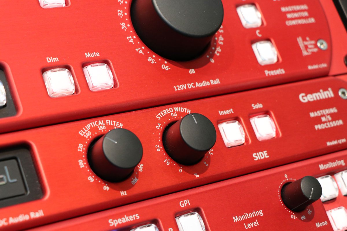 spltweets's tweet photo. πΈ The latest prototype of the upcoming SPL Gemini πΆ
π Mastering M/S Processor
#splGemini #Mastering #MSProcessor #ComingSoon
#splMasteringWorldwide π https://t.co/exvycbcHAM
